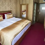 Hotell Diamond 3*