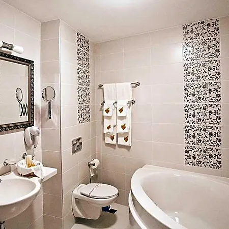 Hotel Diamond 3*