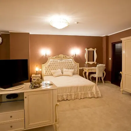 Diamond Hotel Kazanlŭk