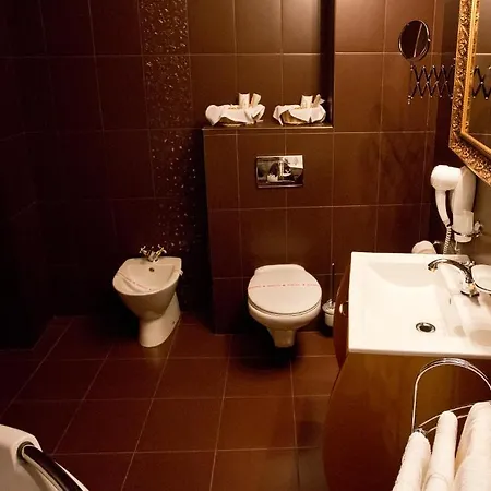 Diamond Hotel Kazanlŭk