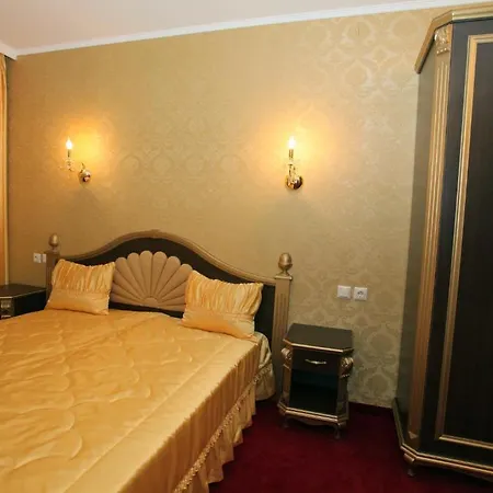 Diamond Hotel Kazanlŭk