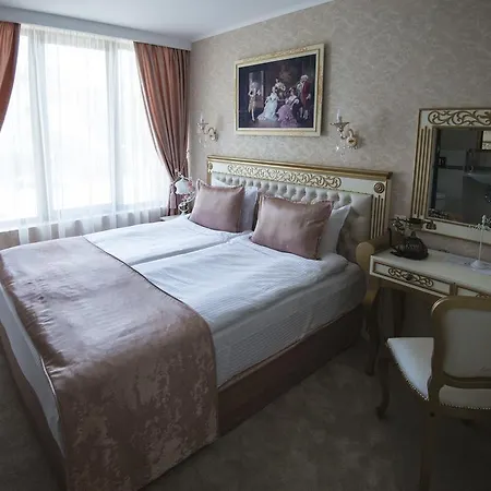 Hotel Diamond Kazanlŭk